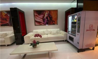 LUJOSA OFICINA / CALLE 50 / TORRE PBH / 622 M2 / A ESTRENAR / VACIA