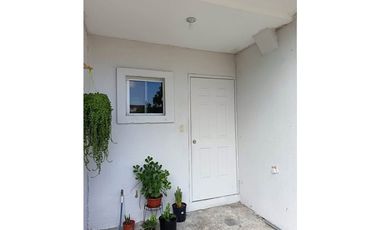 LAS ACACIAS / VILLA DE LAS ACACIAS / 197M / 3 HABITACIONES / CON ANEXO