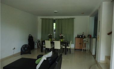LAS ACACIAS / VILLA DE LAS ACACIAS / 197m2 / 3 HABITACIONES