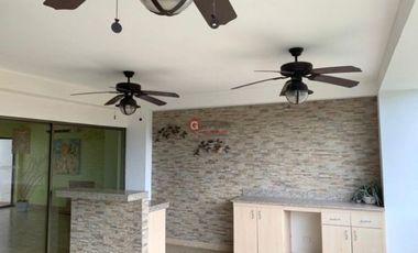 PUNTA BARCO RESORT / 4 HABITACIONES / 220 m2 / TERRAZA