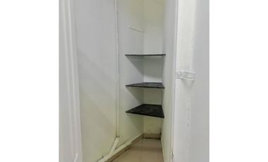 LOCAL / CENTENNIAL PLAZA / PLANTA BAJA / 80m2 / PRECIO INCLUYE MANTEN.