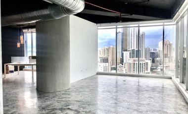 OFICINA / CALLE 50 / REVOLUTION F&F TOWER / 156m2