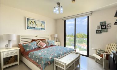 SAN CARLOS / CASAMAR / PH PERLAMAR / 155m2 / 3 HABITACIONES / VACIO