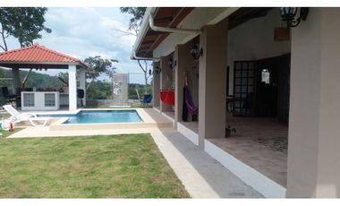 SAN CARLOS / LAS UVAS / CAMINO AL VALLE / 626m2 / CON PISCINA / VACIO