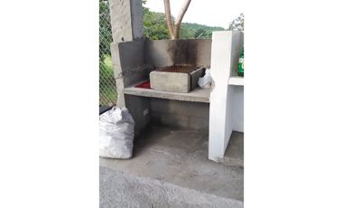 SAN CARLOS / LAS UVAS / CAMINO AL VALLE / 626m2 / CON PISCINA / VACIO