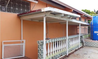 VERACRUZ / CASA PARA USO COMERCIAL O RESIDENCIAL / 410m2 / 8 HABITAC.