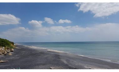 GANGA / TERRENO DE ESQUINA / SAN CARLOS / COSTA ESMERALDA / 1,050m2