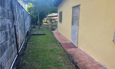 TERRENO COMERCIAL / CARRASQUILLA / PEGADO AL PARQUE OMAR / 897m