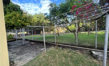 TERRENO COMERCIAL / CARRASQUILLA / PEGADO AL PARQUE OMAR / 897m