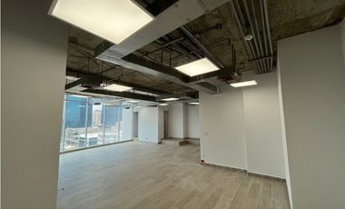 OFICINA / CALLE 50 / TORRE GLOBAL /106m2 / NEGOCIABLE/ ESPACIO ABIERTO