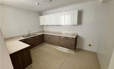 CONDADO DEL REY / PH KINGS PARK / 155m2 / 4 HABITAC. + HAB. SERVICIO