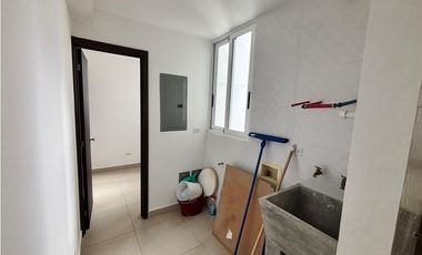 CONDADO DEL REY / PH KINGS PARK / 155m2 / 4 HABITAC. + HAB. SERVICIO