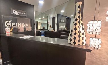 OFICINA / PH TWIST TOWER / 93m2 / CON DIVISIONES / AMOBLADA
