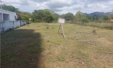 TERRENO / MALIBU / 1000m2 / SEGUNDA LINEA DEL MAR / CERCADO