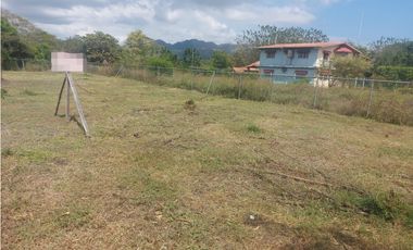 TERRENO / MALIBU / 1000m2 / SEGUNDA LINEA DEL MAR / CERCADO