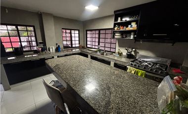 EL BOSQUE / ALTOS DE LA MONTAÑA / 286m2 / 4 HABITACIONES / 3 PISOS