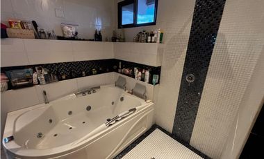 EL BOSQUE / ALTOS DE LA MONTAÑA / 286m2 / 4 HABITACIONES / 3 PISOS