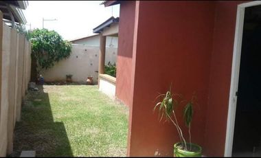 CHORRERA / CLOUSTER LOS ALMENDROS / 200m2 / NEGOCIABLE / DE ESQUINA