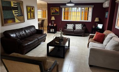 ANCON / RES. LAS HUACAS / RAINFOREST VILLAGE / 5 HAB / 450M2 / GANGA