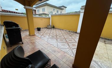 ANCON / RES. LAS HUACAS / RAINFOREST VILLAGE / 5 HAB / 450M2 / GANGA