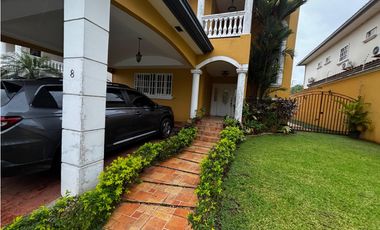 ANCON / RES. LAS HUACAS / RAINFOREST VILLAGE / 5 HAB / 450M2 / GANGA