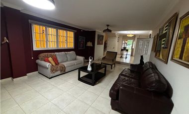 ANCON / RES. LAS HUACAS / RAINFOREST VILLAGE / 5 HAB / 450M2 / GANGA