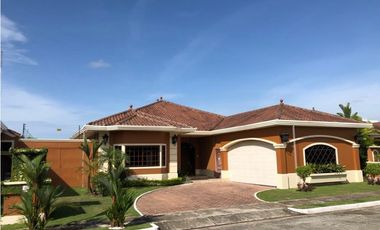 A ESTRENAR / COSTA SUR / SUNSET COAST / 3 HABITACIONES / VACIA / 597m2
