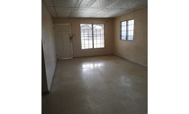 CASA PARA USO RESIDENCIAL O COMERCIAL / TUMBA MUERTO / 200m2 / 3 HABIT