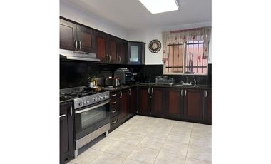 CONDADO DEL REY / PASEO DORADO / 3 HABITACIONES / CON AIRES / 374m2