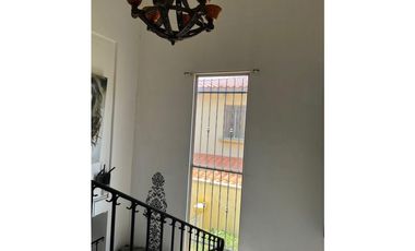 CONDADO DEL REY / PASEO DORADO / 3 HABITACIONES / CON AIRES / 374m2