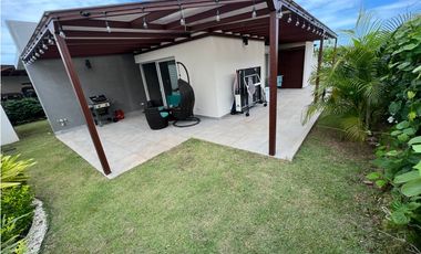 PUNTA BARCO / VILLA MAMEY / 300m / LAS ISLAS  / FRENTE A LA PISCINA