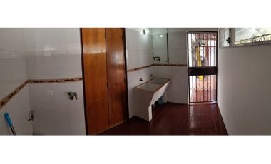 CASA EN VENTA / REPARTO NUEVO PANAMA / 230m2 / 3 HABITACIONES / VACIO