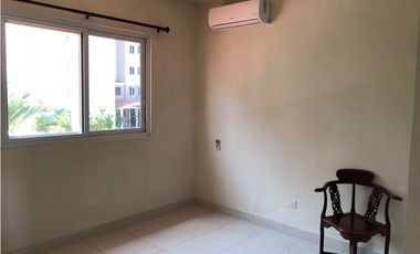 VERSALLES / QUINTAS DE VERSALLES / 276m2 /CON JARDN / 4 HABITAC.