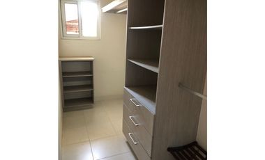 VERSALLES / QUINTAS DE VERSALLES / 276m2 /CON JARDN / 4 HABITAC.