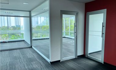 COSTA DEL ESTE / OFICINA / PLAZA REAL / 600M / VACIA