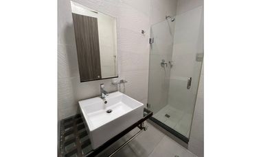 Venta de apartamento en Av Balboa - Ph Element Remodelado p/inversion