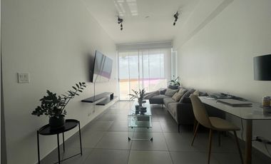 Venta de apartamento en Av Balboa - Ph Element Remodelado p/inversion