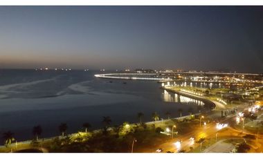 Venta de apartamento en Av Balboa - Ph Element Remodelado p/inversion