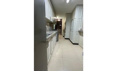 CONDADO DEL REY / REMODELADA / 3 HABITACIONES / 157m2 / 2 NIVELES