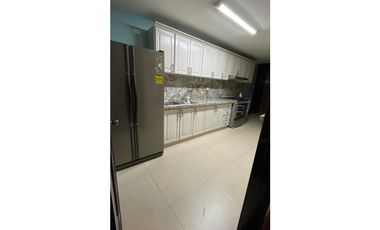 CONDADO DEL REY / REMODELADA / 3 HABITACIONES / 157m2 / 2 NIVELES