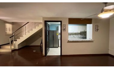 CONDADO DEL REY / REMODELADA / 3 HABITACIONES / 157m2 / 2 NIVELES
