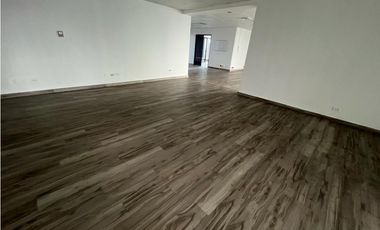 OFICINA / MARBELLA / TORRE PLAZA BANCO GENERAL / 350m2 / CON DIVISION