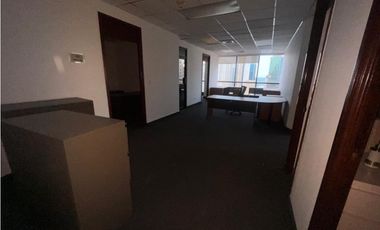 OFICINA / MARBELLA / TORRE PLAZA BANCO GENERAL / 350m2 / CON DIVISION