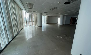 OFICINA / MARBELLA / TORRE PLAZA BANCO GENERAL / 514m2 / VISTA AL MAR