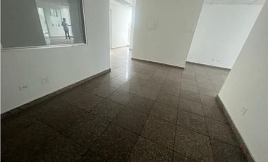 OFICINA / CALLE 50 / PH GLOBAL PLAZA / 358m2 / CON DIVISIONES