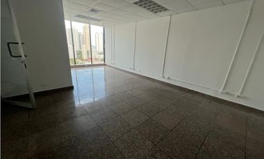 OFICINA / CALLE 50 / PH GLOBAL PLAZA / 358m2 / CON DIVISIONES
