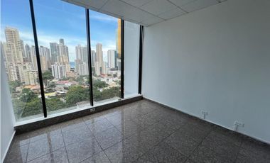 OFICINA / CALLE 50 / PH GLOBAL PLAZA / 358m2 / CON DIVISIONES