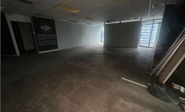 OFICINA / CALLE 50 / PH GLOBAL PLAZA / 500m2 / CON DIVISIONES