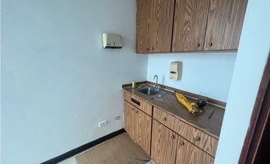 OFICINA / MARBELLA / TORRE PLAZA BANCO GENERAL / 514m2 / HERMOSA VISTA
