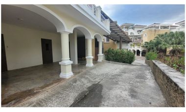 Tucan Country Club - Casa Tipo Town House - Cocoli